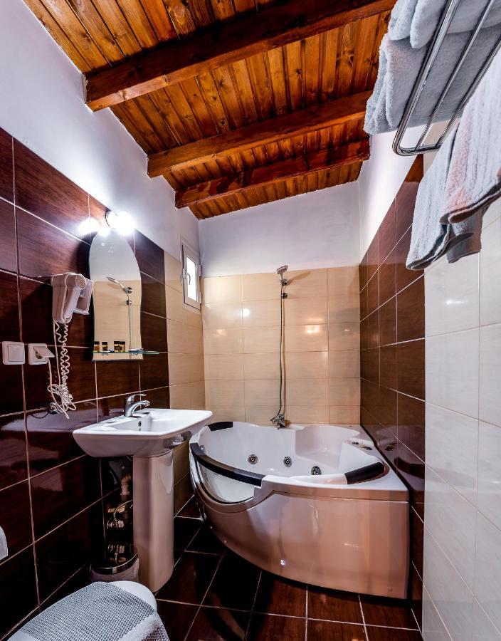 Kipos 3* Néa Péramos