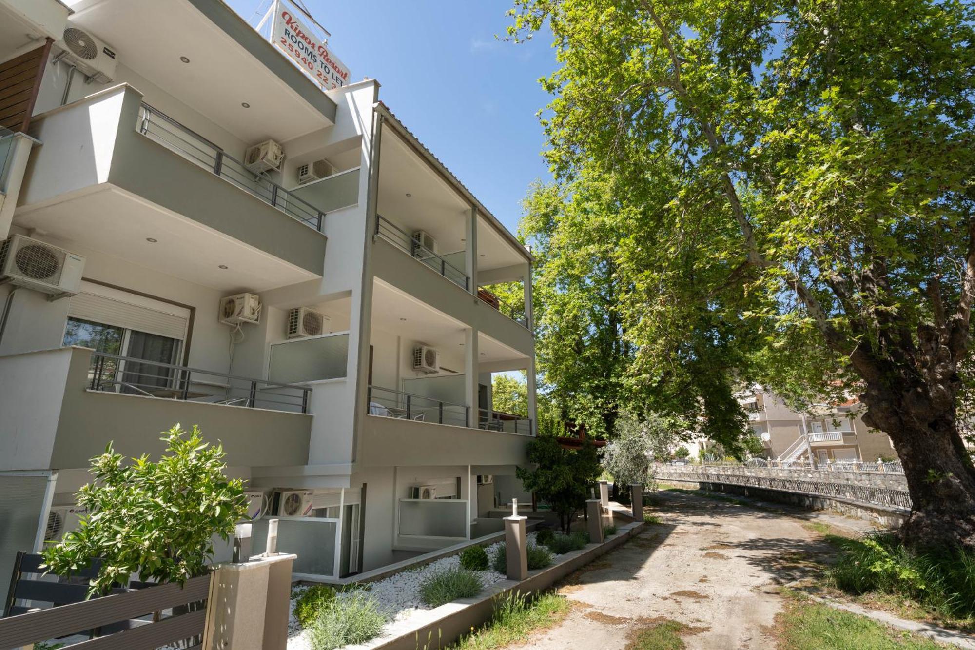 Kipos Hotel
